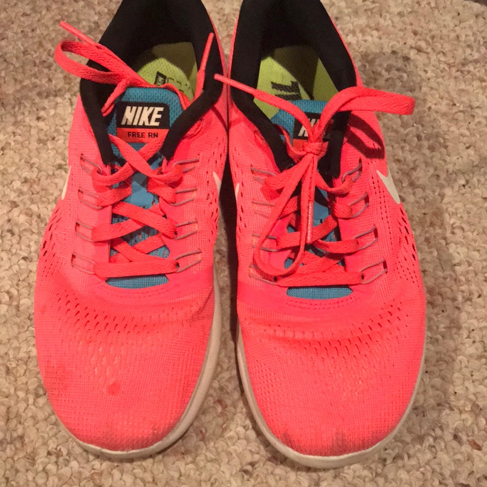 Nike bright pink RUN natural FREE & FLEXIBLE
